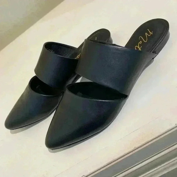 Matisse Women’s Leather Black Flat Slip On Pointed Miles 8M great condition - Picture 2 of 9